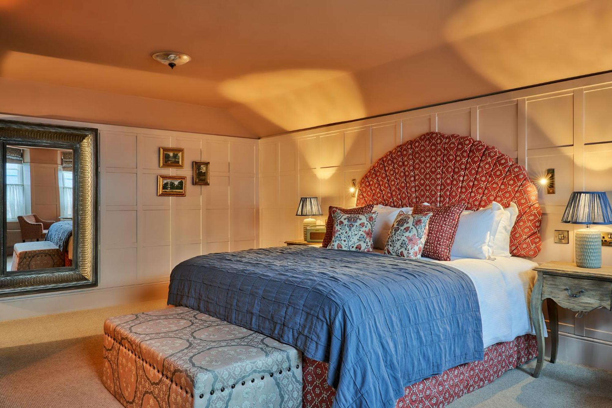 The White Horse Hotel Доркинг Екстериор снимка